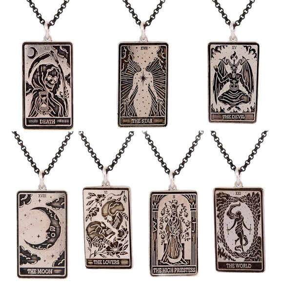 HIGH PRIESTESS Tarot Card Necklace, Sterling Silver Tarot Necklace, Tarot - Picture 3 of 4